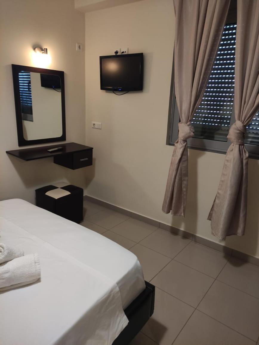 Adam Apartments Sarande Exterior photo